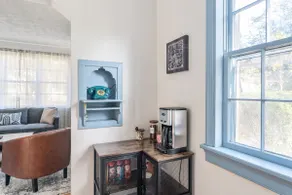 Bright & Spacious 2 BR | Fenced Backyard | Pets - Image 3
