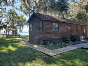 Lakefront Magic Wilderness Cabin - Image 3