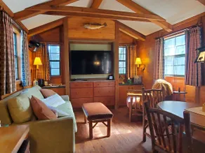 Lakefront Magic Wilderness Cabin - Image 4