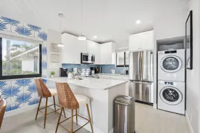 Luxe Lakefront Retreat @ PGA National, Near Beach - Image 2