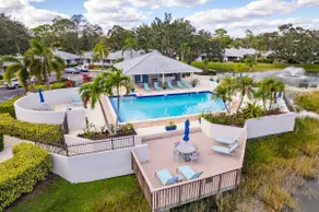 Luxe Lakefront Retreat @ PGA National, Near Beach - Image 3