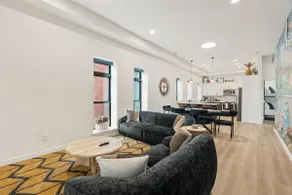 Modern Luxury - 3 Bed in the Heart of Downtown! - Image 4