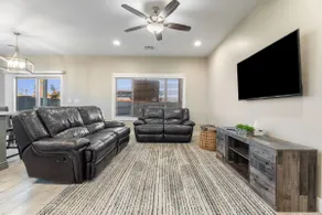 Cozy Home w/ Superstition Mountain Views - Image 3