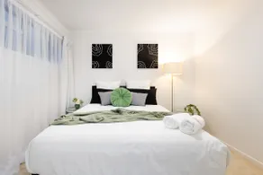 Centeral 1Bed Unit with car park - Image 2