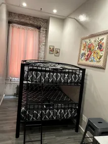 Exclusive Apartment 818 | Shared Bathroom - Image 3