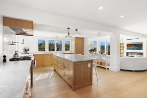 Foxmoor | 5-Star Downtown Retreat - Image 3