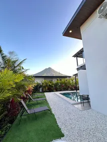 Captivating villa, heated pool, amazing views! - Image 3