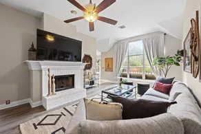 Artist Retreat at Cypress Creek - Hotub - Sleeps 9 - Image 4