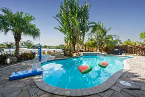 Waterfront Jungle House, Heated, Kayaks & Sunset - Image 4