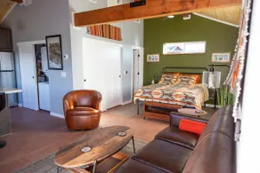 Guesthouse at Starstruck Alpaca Ranch - Image 3