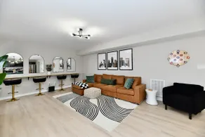 10 mins to Downtown! Spacious! Host 12+ in Indy! - Image 3