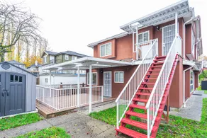 Spacious Luxury Cozy Retreat in Mount Pleasant - Image 3