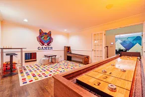 24-Sleeper, Hot Tub, Sauna, Game Rm, Near Biltmore - Image 4