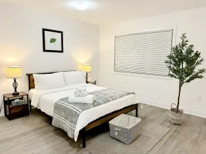 Cozy 3BR Barrie Hub - Private Yard - Easy 2-Car Parking - Image 2