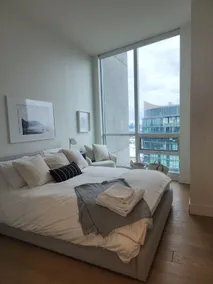 The Luxe Penthouse Fort York - Image 5