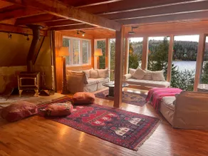 Nidvert, Lakefront Chalet, Spa, 1hr MTL - Image 4