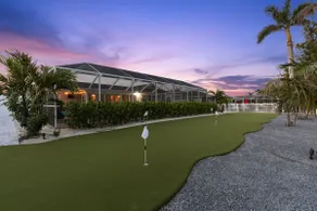 Tropical Getaway: Pool, Putting Green,Near Beaches - Image 4
