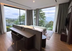 BugenVilla Bandung, 4BR, Heated Swimming Pool - Image 4