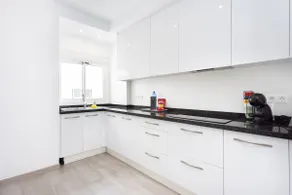 Stylish Urban Stay in Santa Cruz, Plaza Militar - Image 3