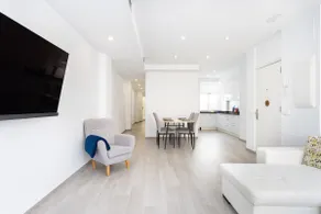 Stylish Urban Stay in Santa Cruz, Plaza Militar - Image 2