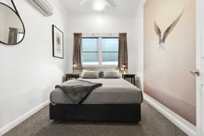 Central Cairns • Pet Friendly • Walk to Esplanade - Image 4