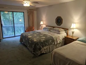 Grandma's big house, 4 bathrooms - Image 3