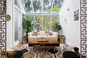Downtown Designer Luxury Townhome - Image 2