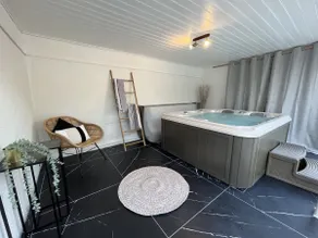 House - Private Jacuzzi - Close to the Beach - Terrace - Image 3