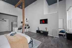 Spacious Stay I Oregon District I Free Parking - Image 5