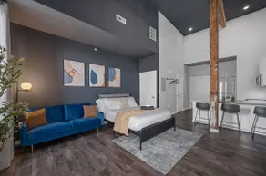 Spacious Stay I Oregon District I Free Parking - Image 4