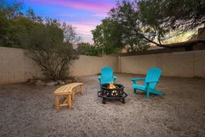 Pet Friendly-Big Yard-Garage-10 min UA-Bike Trails - Image 2