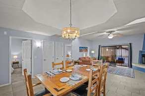 Pet Friendly-Big Yard-Garage-10 min UA-Bike Trails - Image 4