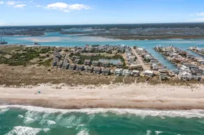 2 min walk to beach & pool, sleeps 8 - Image 5