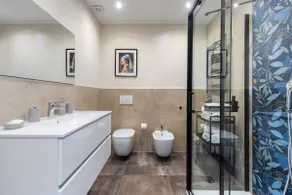 [A 2-minute walk from the Center] Modern Penthouse with View - Image 4