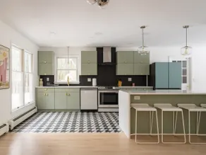K House: Designer Home w Heated Salt Water Pool - Image 5