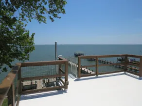 Island View House - Image 3