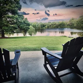 Pet Friendly* Lake House with King Master Suite - Image 2