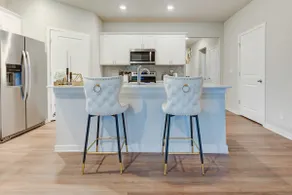 New Chic Suburban 4 BR Ranch Home (Entire Home) - Image 3