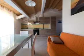 Bright apartment on the lake - Image 4
