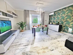 Felix House Park - Image 2