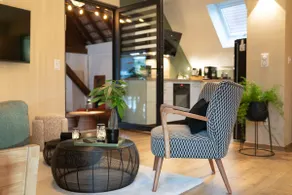 Feng Shui apartment in small farmhouse - Image 3