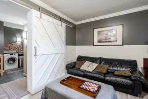 Luxury Retreat Presidental Suite - Image 2
