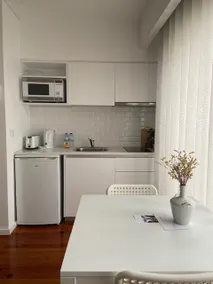 Botica Guesthouse / Studio 4-Camomila - Image 3