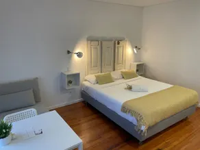 Botica Guesthouse / Studio 4-Camomila - Image 2