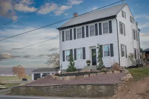 Hillside Lodge|Hershey Attractions|Hottub|Private - Image 3