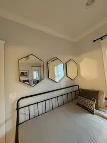 Clifton Flat 1 minute walk to Wrigley Field - Image 4