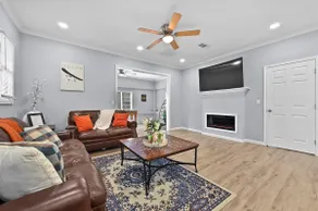 Downtown Atlanta Home Sleeps 8 - Image 2