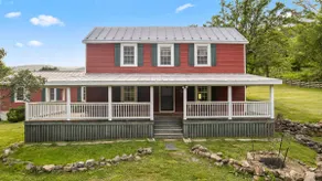 Spacious Rural Farmhouse Getaway w/ Peaceful Views - Image 5
