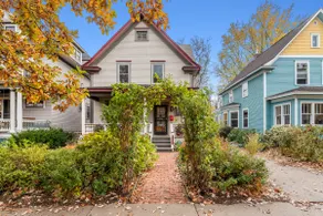 Central, Cozy. Great value. Near M-H Law, GC Arena - Image 2