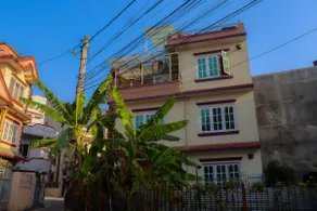 Sisters Home & Apartment - Image 2